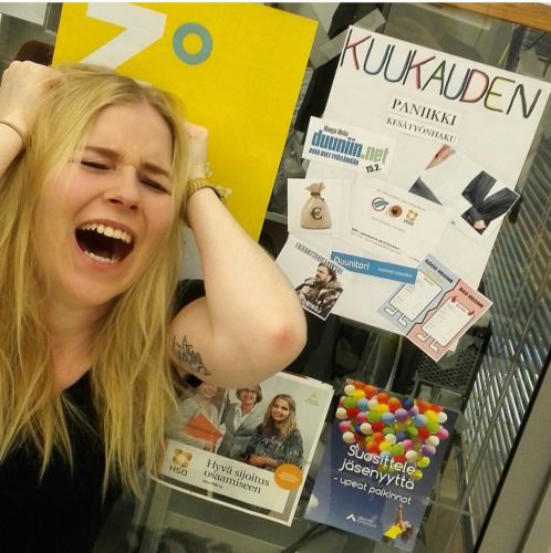 Kuten tapiksemme Iida tässä hyvin havainnollistaa, juuri tältä se yleensä tuntuu, kun pahin stressi iskee päälle!